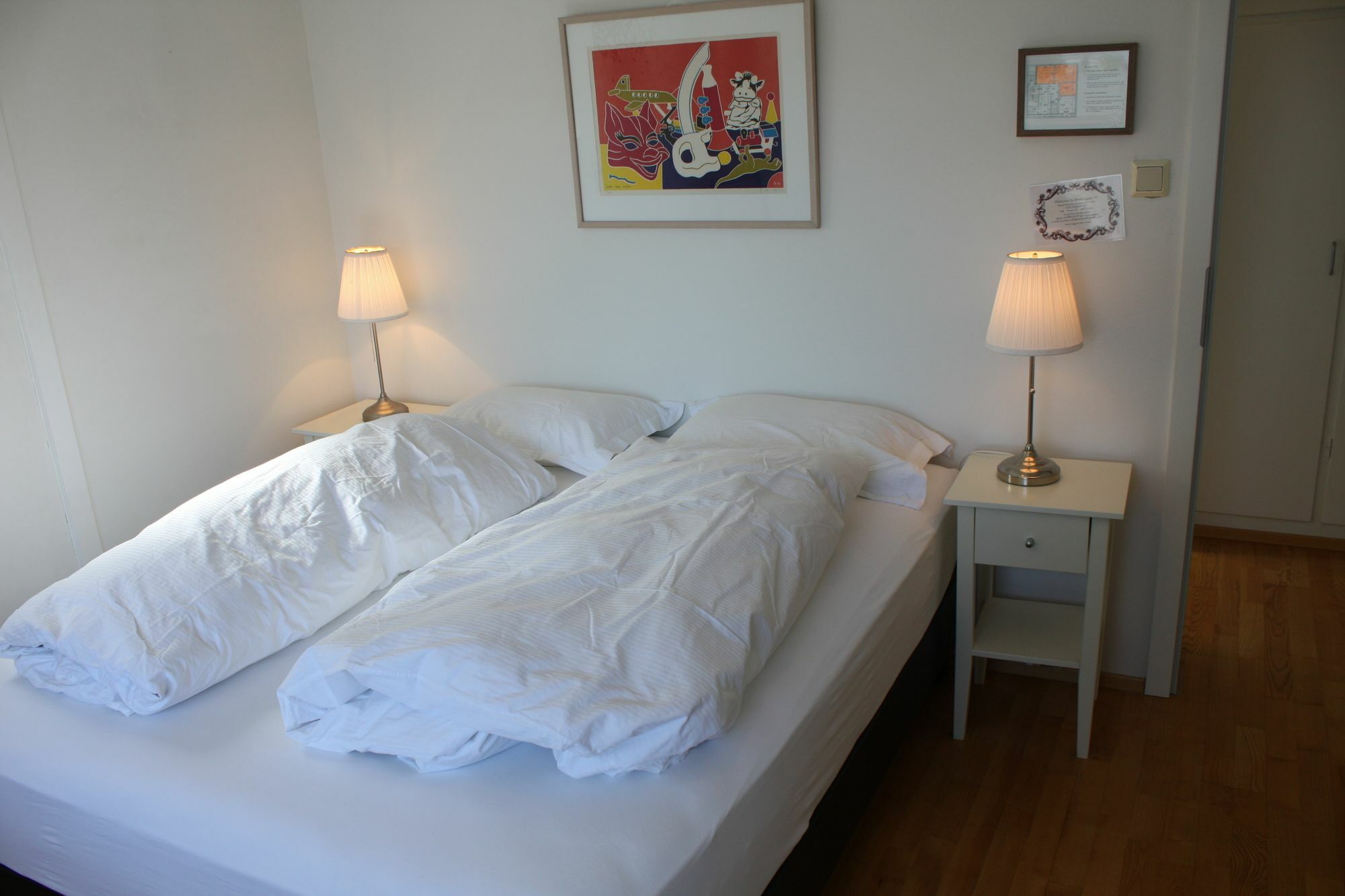 Brekkugata 33 Guesthouse 아퀴레이리 외부 사진