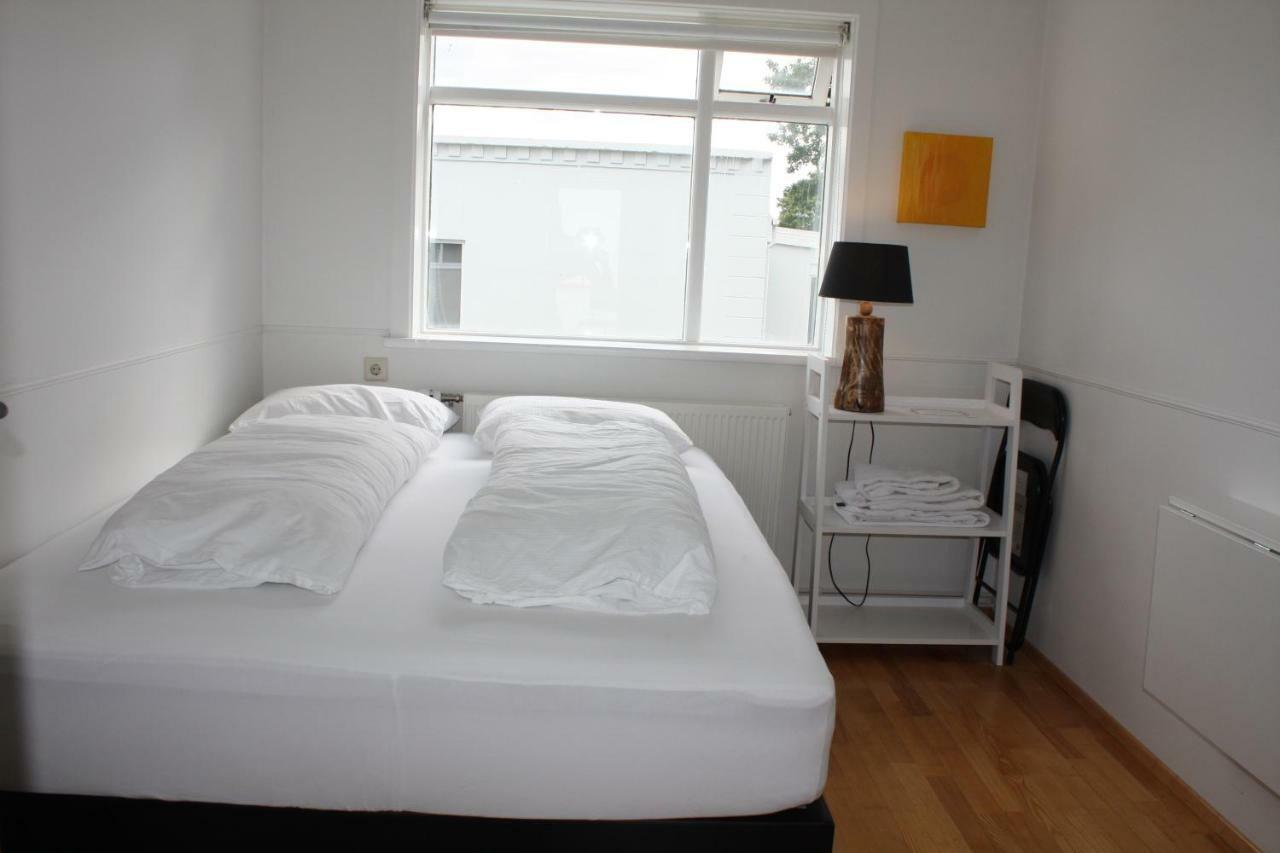 Brekkugata 33 Guesthouse 아퀴레이리 외부 사진